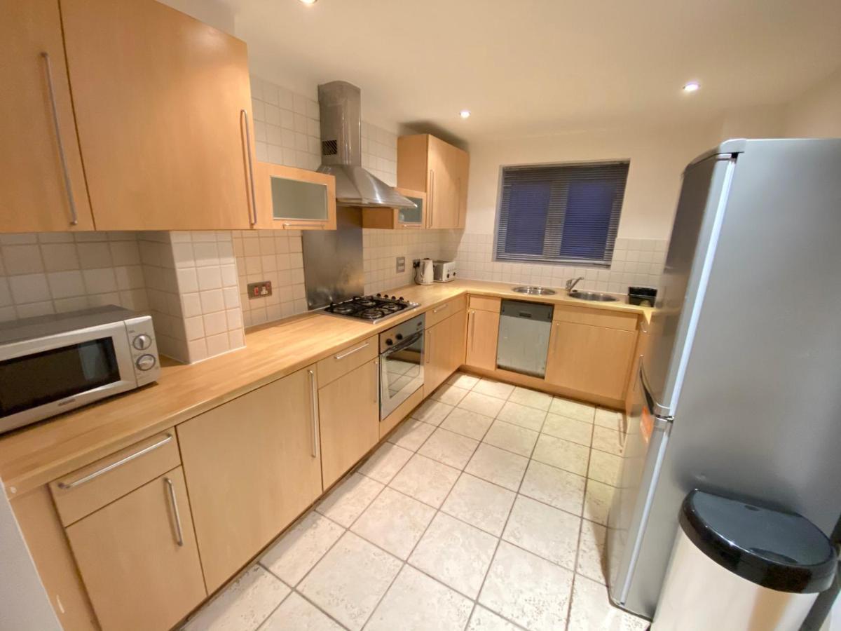 Large 5-Bed City Centre Townhouse With Secure Parking Manchester Kültér fotó