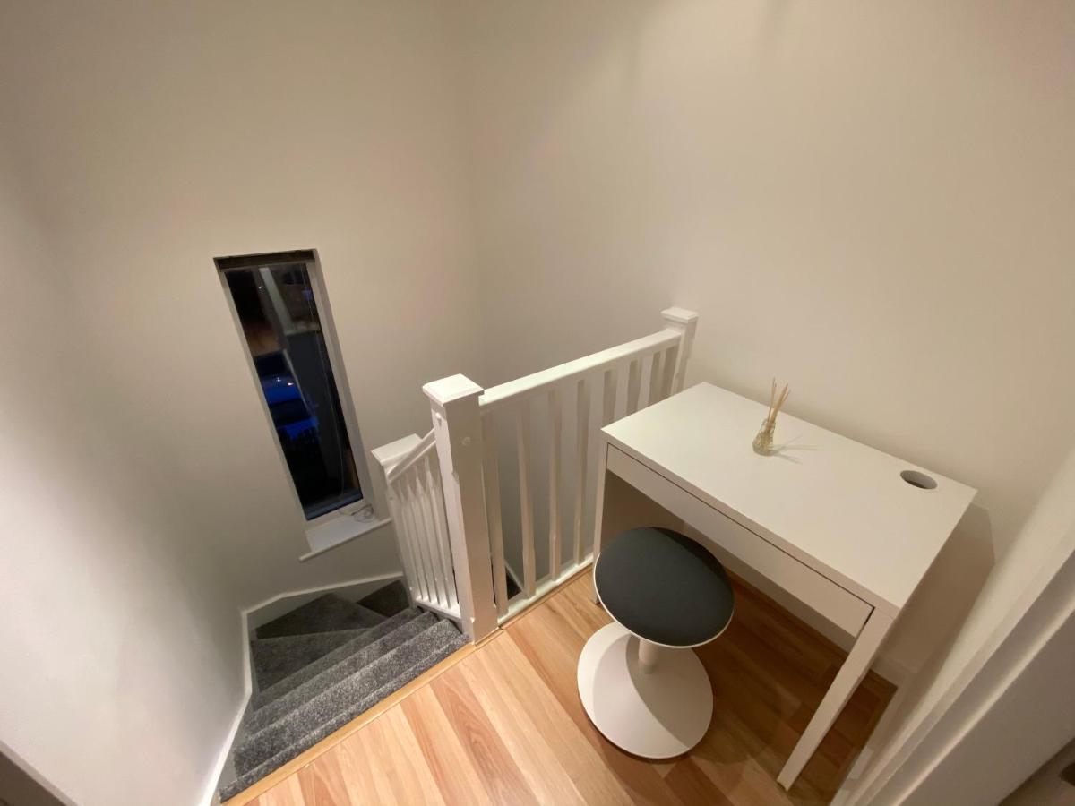 Large 5-Bed City Centre Townhouse With Secure Parking Manchester Kültér fotó